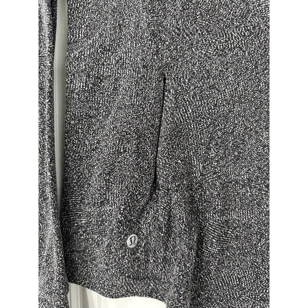 Lululemon Runderful Long Sleeve 10 - Picture 5 of 7